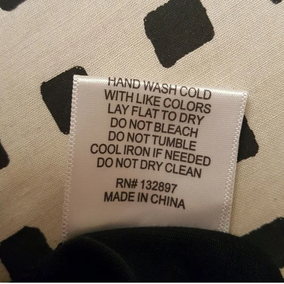 ROSE AND OLIVE Hi/Lo Pullover Top with Studded Hem and Sleeve Cuffs sz S - Picture 7 of 7